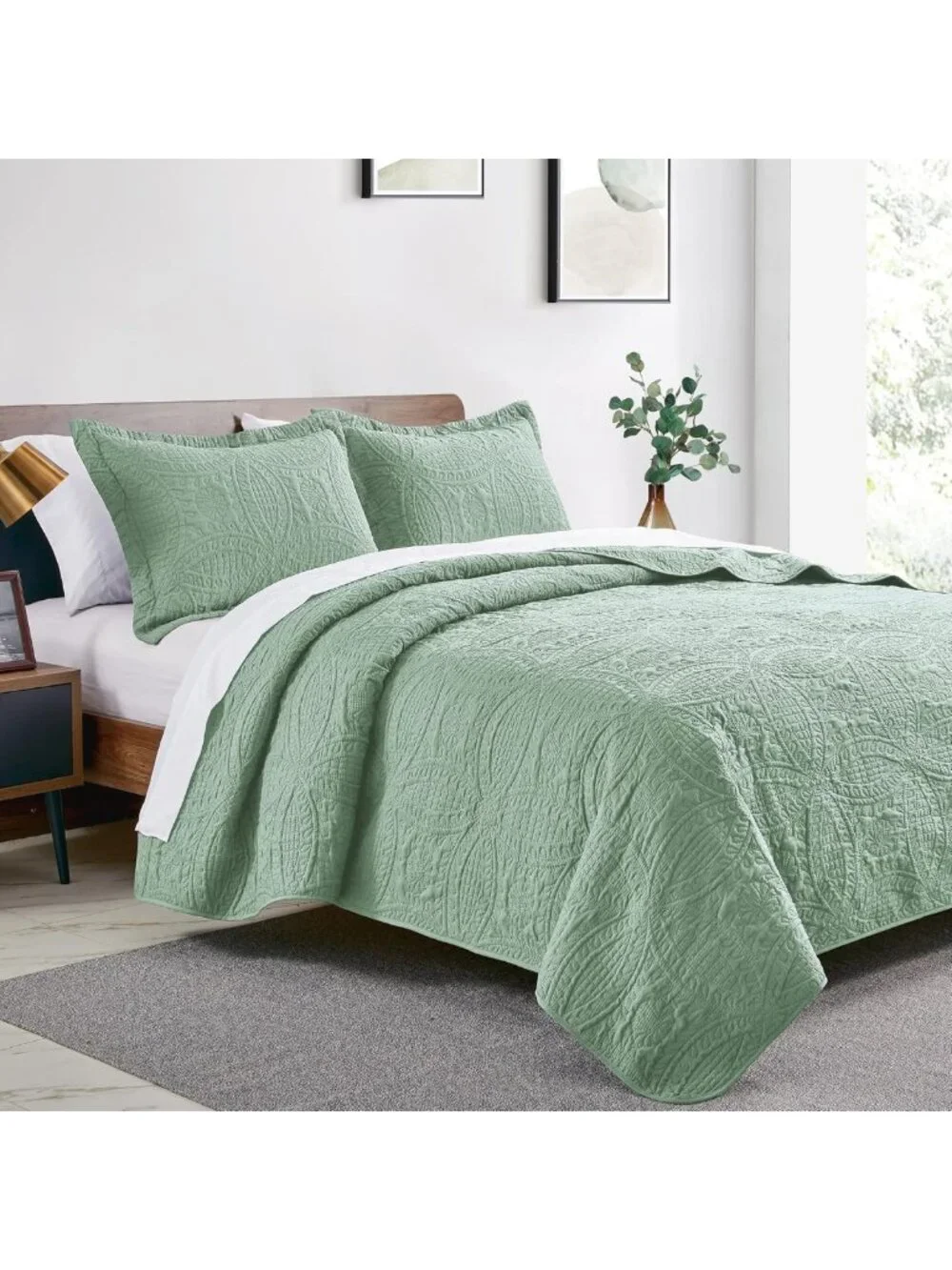 Sage Twin Quilt Set - Lightweight Summer Bedspread & Pillow Sham - Modern Coin